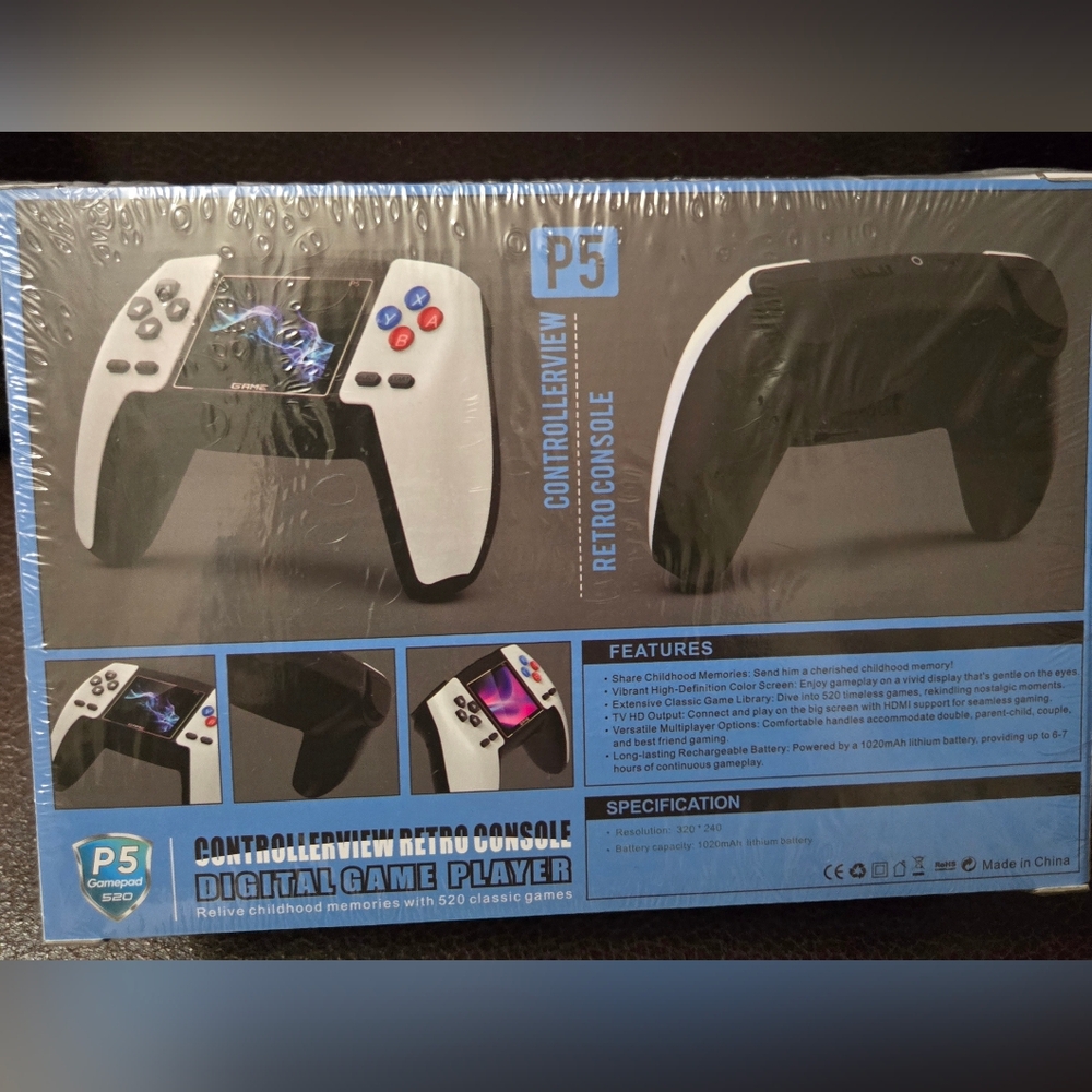Retro Handheld Game Console With 520 Games - Picture 2 of 2